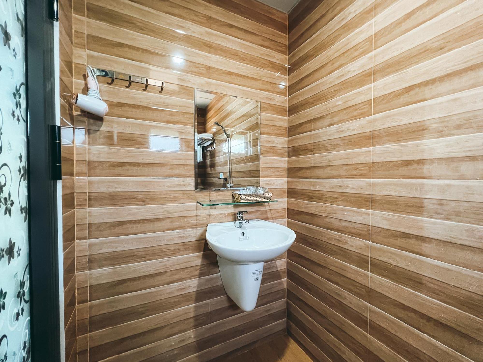 Bazan Home - Hotel & Bungalow Plây Ku Cameră foto