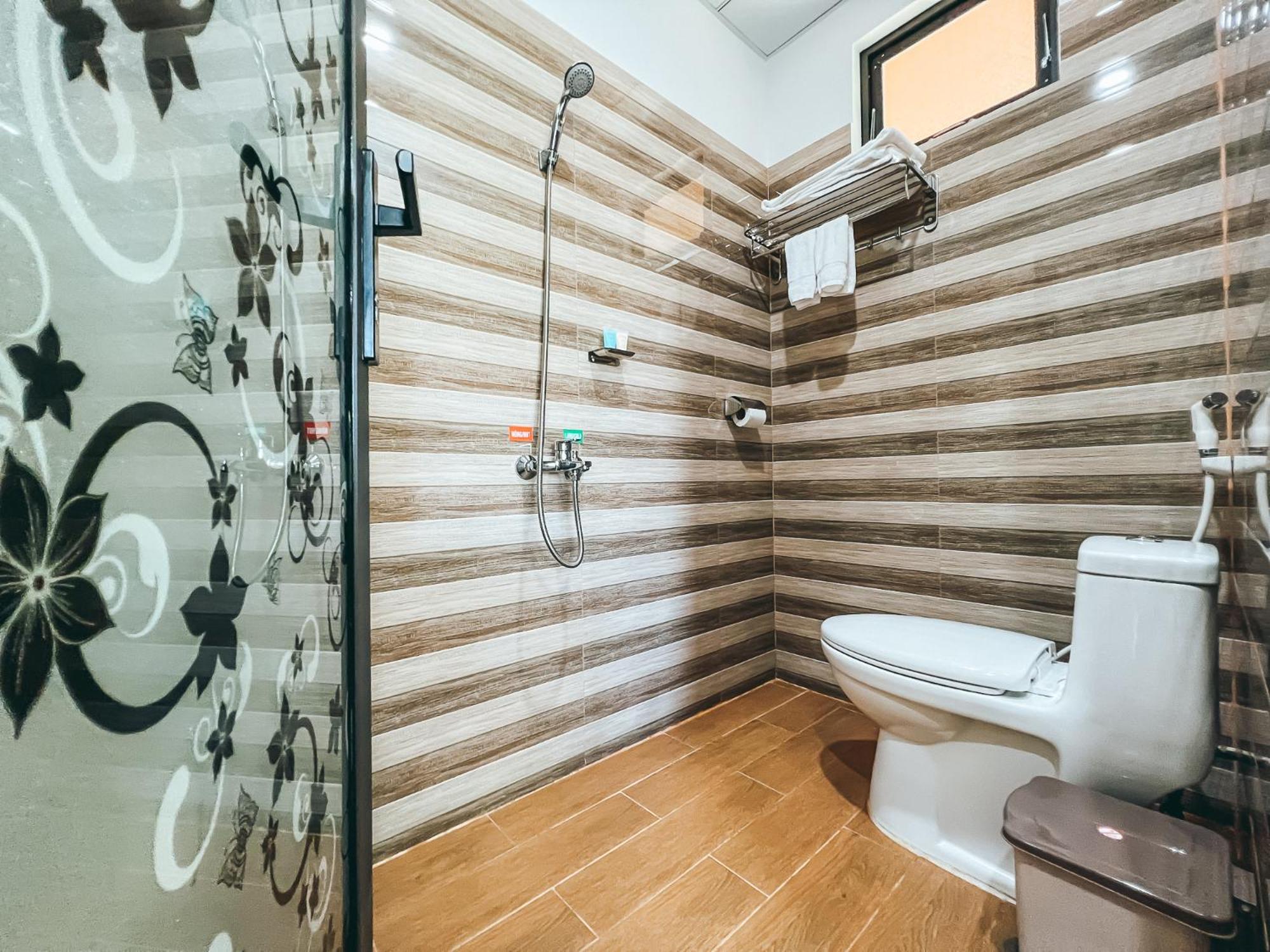 Bazan Home - Hotel & Bungalow Plây Ku Cameră foto
