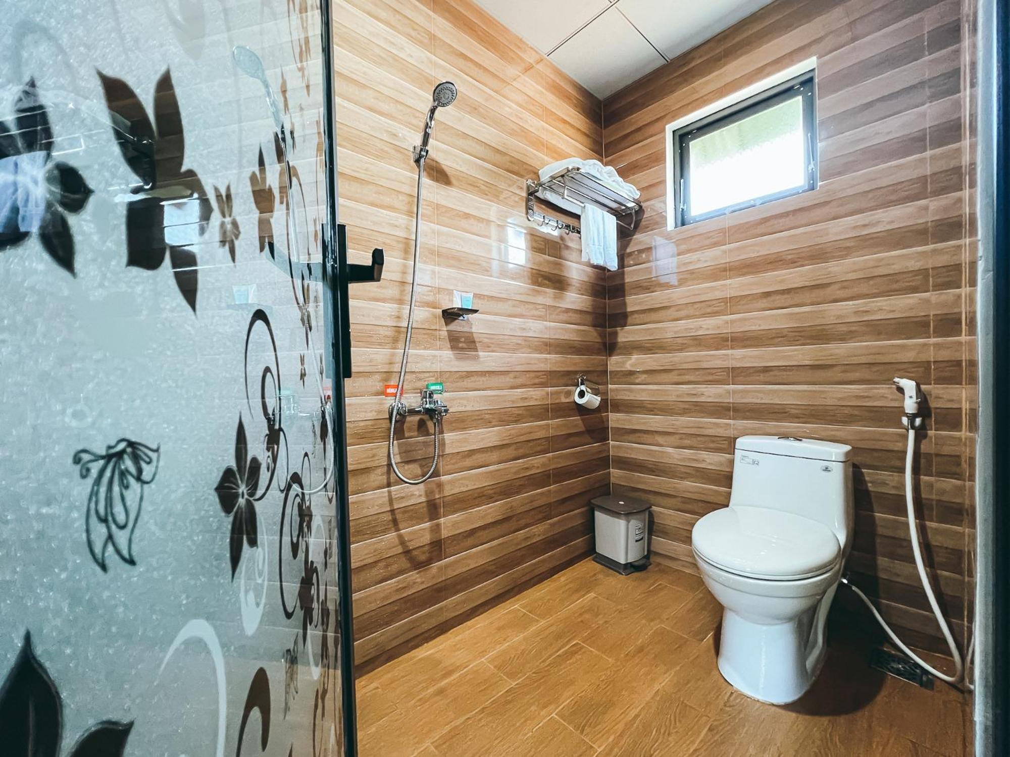 Bazan Home - Hotel & Bungalow Plây Ku Cameră foto